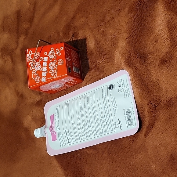 Hello Kitty Hand Sanitizer & Lucky Stars Tin Combo NIP - Picture 2 of 2